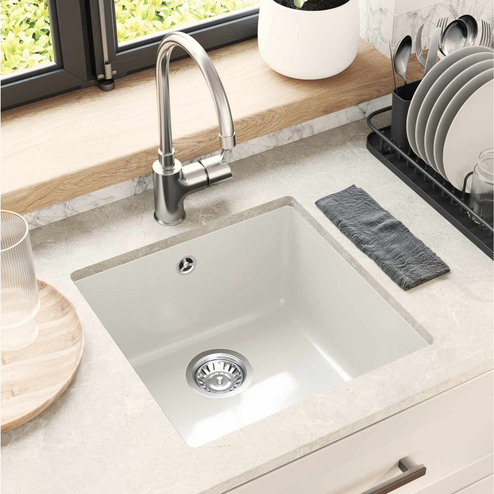 Allas Valkoinen 430 X 460 Mm 80% Kvartsia Ja 20% Hartsia