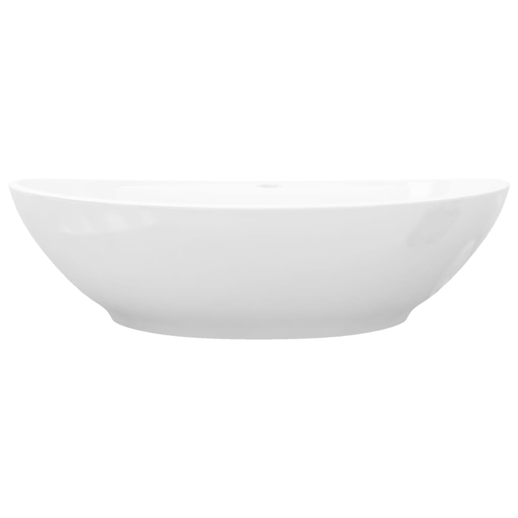 Ylellinen Keraaminen Pesuallas Soikea Ylivuotoaukolla Ja Hanareiällä
